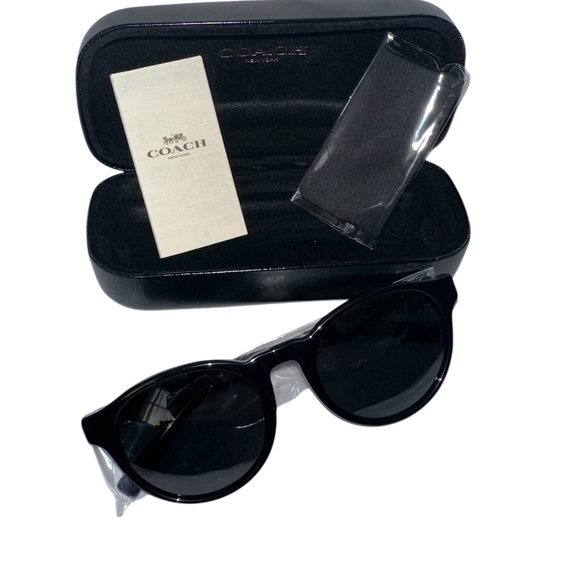 Coach Wyth Round Sunglasses - Picture 2 of 4